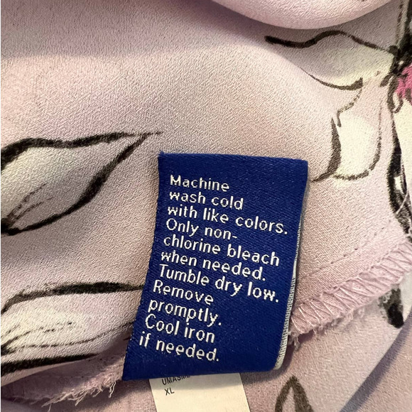 Apt. 9 Women's Tunic Blouse Size XL in Purple w/Black and White Floral Print - Picture 6 of 6